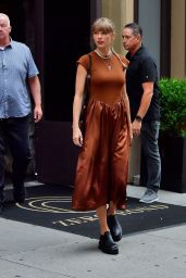 Taylor Swift at Zero Bond Restaurant in New York 08/17/2023