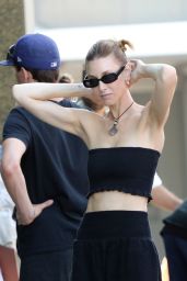 Whitney Port at the Farmer