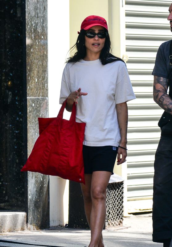 Zoe Kravitz - Out in New York 08/23/2023