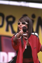 Aaliyah - Concert in Irvine 08/01/1997