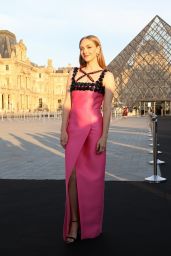 Amanda Seyfried - Lancome X Louvre Photocall in Paris 09/26/2023