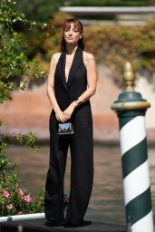 Andrea Delogu – Arriving at the Excelsior Hotel in Venice 09/05/2023
