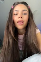 Ariana Greenblatt 09/17/2023 • CelebMafia