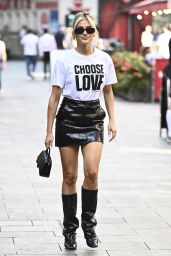 Ashley Roberts - Out in London 09/11/2023