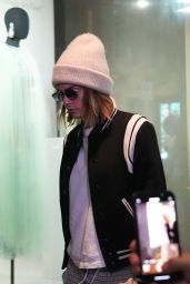 Cara Delevingne - Out in Milan 09/18/2023