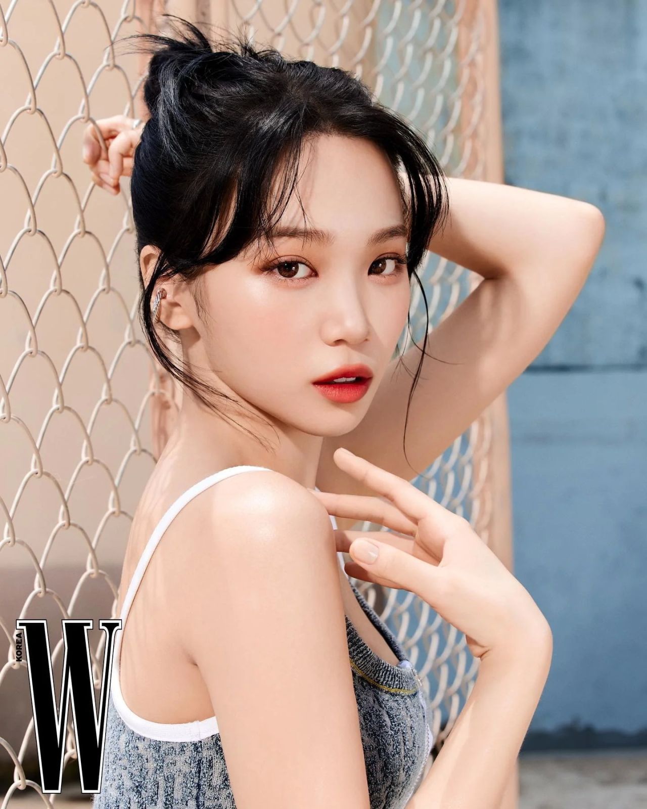 Chaewon (Le Sseafim) - W Magazine Korea September 2023 • CelebMafia