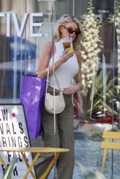 Charlotte McKinney - Shopping in West Hollywood 09/13/2023