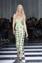 Claudia Schiffer - Versace Fashion Show in Milan 09/22/2023