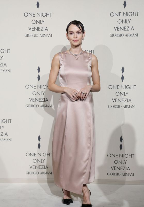 Emilia Schüle - Giorgio Armani: One Night In Venice Photocall 09/02/2023