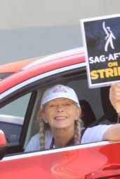 Frances Fisher - SAG Strike at Paramount Studios in Hollywood 09/08/2023
