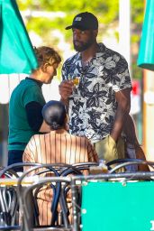 Gabrielle Union and Dwyane Wade at Bar Pitti Restaurant in New York 09/21/2023