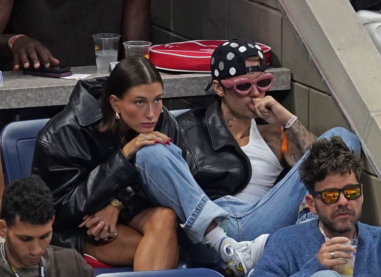 Hailey Rhode Bieber and Justin BIeber Watching Coco Gauff vs. Elise