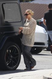 Hilary Duff - Shopping in Los Angeles 09/28/2023