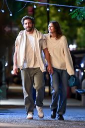 Jeanne Cadieu and Jake Gyllenhaal in SoHo in New York 09/02/2023