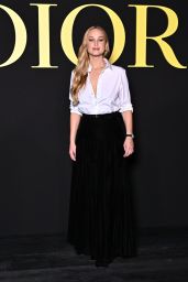 Jennifer Lawrence – Christian Dior Fashion Show in Paris 09/26/2023