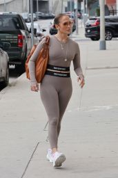 Jennifer Lopez in High-waisted Yoga Pants in Los Angeles 09/29/2023