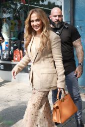 Jennifer Lopez - Promote BELLA SHIQUE Skin Care in the New York City 09/08/2023