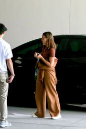 Jessica Alba Street Syle - Santa Monica 09/19/2023