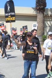 Josie Davis - SAG Strike at Paramount Studios in Hollywood 09/08/2023