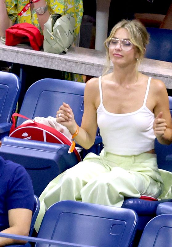 Julianne Hough at The US Open in New York 09/06/2023