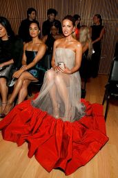 Kate Beckinsale - Bach Mai Fashion Show in New York 09/12/2023