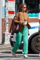 Katie Holmes - Out For Lunch in New York 09/19/2023