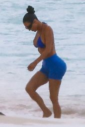 Kim Kardashian - Paddle Boarding in Turks 09/02/2023