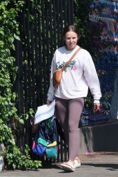 Kristen Bell - Out in Los Angeles 09/18/2023