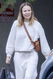 Kristen Bell - Shopping in Los Feliz 09/24/2023