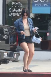 Lana Del Rey - Shopping in Studio City 09/09/2023