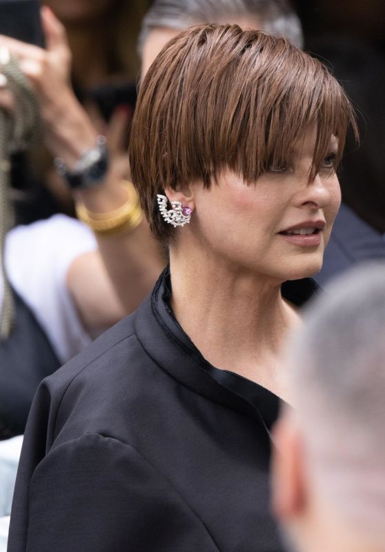Linda Evangelista Fendi Fashion Show At Milan Fashion Week 09 20 2023 