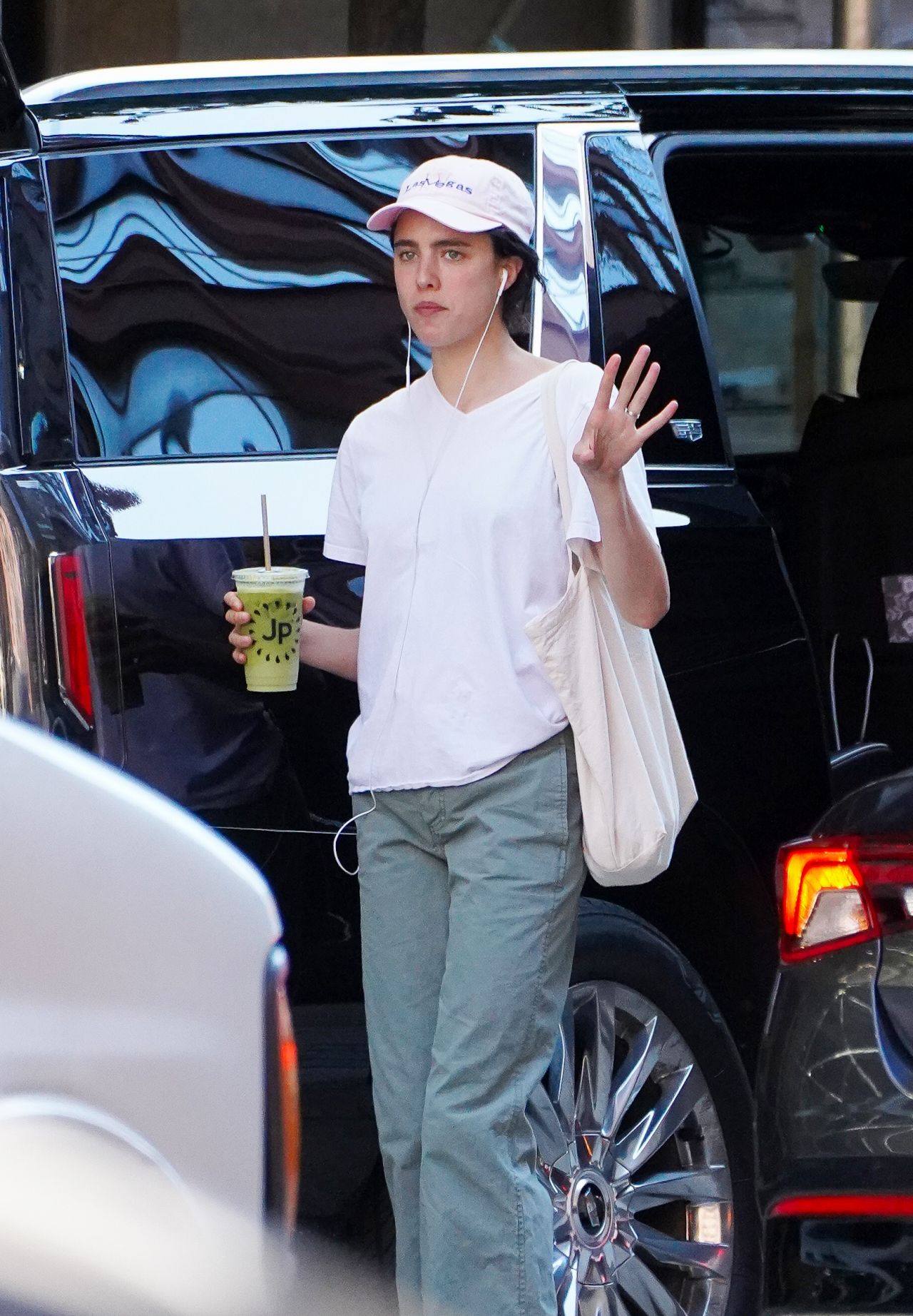 Margaret Qualley at Juice Press in New York City 09/14/2023 • CelebMafia