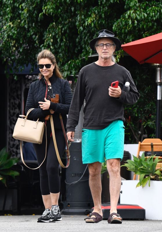 Maria Shriver With Her Brother Bobby Shriver in Brentwood 09/16/2023