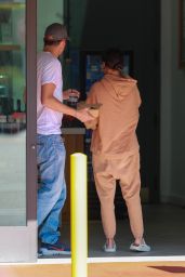 Mila Kunis and Ashton Kutcher - Out in Los Angeles 09/07/2023