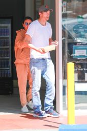 Mila Kunis and Ashton Kutcher - Out in Los Angeles 09/07/2023