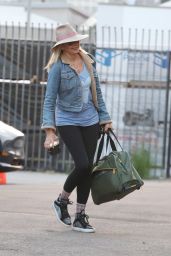 Mira Sorvino Arrives to DWTS Studio in Los Angeles 09/14/2023