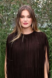 Olivia Holt – Michael Kors Fashion Show in New York 09/11/2023