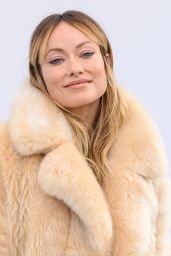 Olivia Wilde - Chloé Show at Paris Fashion Week 09/28/2023