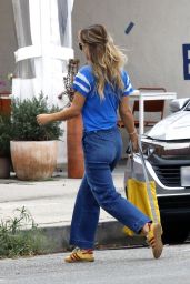 Olivia Wilde - Shopping in Los Angeles 09/04/2023