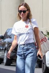 Olivia Wilde Wears Shirt Reading "Don
