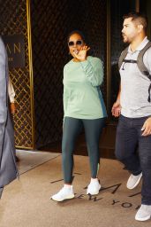 Oprah Winfrey - Out in New York City 09/11/2023