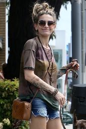 Paris Jackson Street Style - West Hollywood 09/03/2023