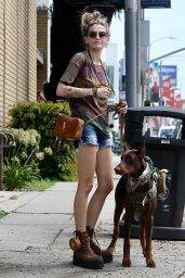 Paris Jackson Street Style - West Hollywood 09/03/2023