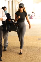 Rita Ora Carried a Birkin Bag at Venice Airport 09/04/2023