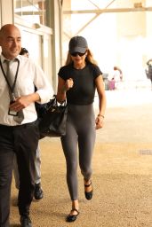 Rita Ora Carried a Birkin Bag at Venice Airport 09/04/2023