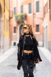Rita Ora Street Style - Rome 09/05/2023