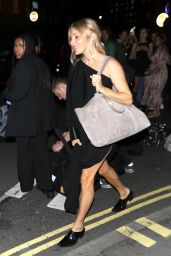 Sienna Miller Departs the Vogue World Show in London 09/14/2023