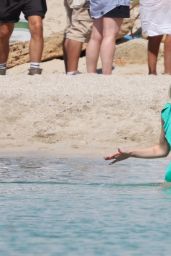 Sophie Turner - Filming "Joan" in Spain 09/15/2023