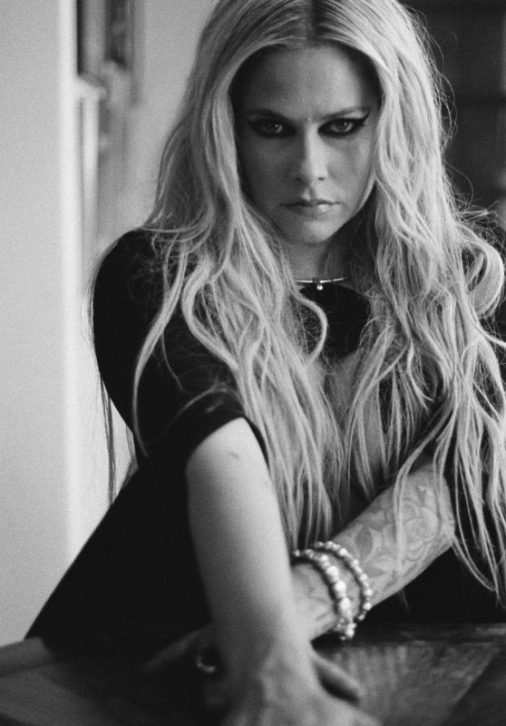Avril Lavigne - Schön! Magazine 45 October 2023