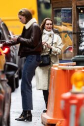 Brooke Shields Showing Her Goyard Artois PM Tote Bag 11/01/2023 • CelebMafia